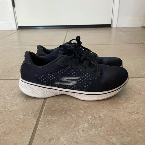 Last Chance! Skechers Go Walk 4 Sneakers - Picture 1 of 5